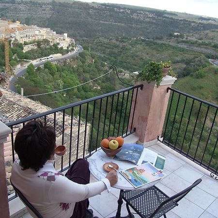 Ibla Vacanze Ragusa Værelse billede