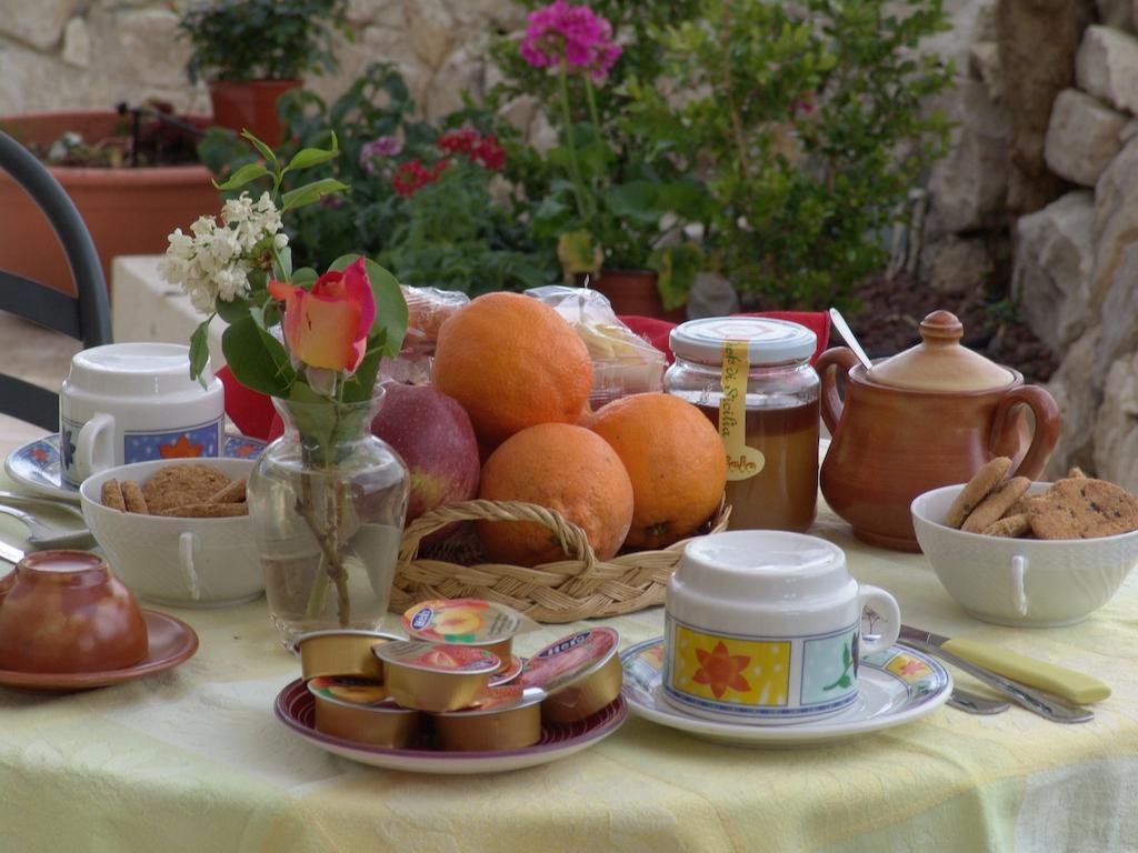 Ibla Vacanze Ragusa Værelse billede