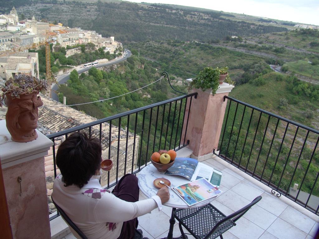 Ibla Vacanze Ragusa Værelse billede